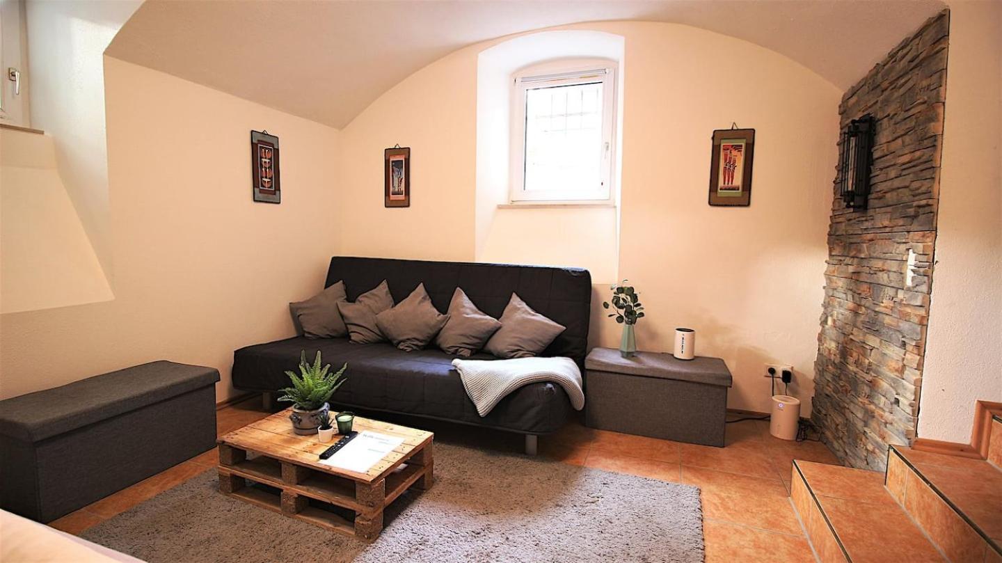 Fully Equipped Apartment Near Main Station Würzburg Esterno foto